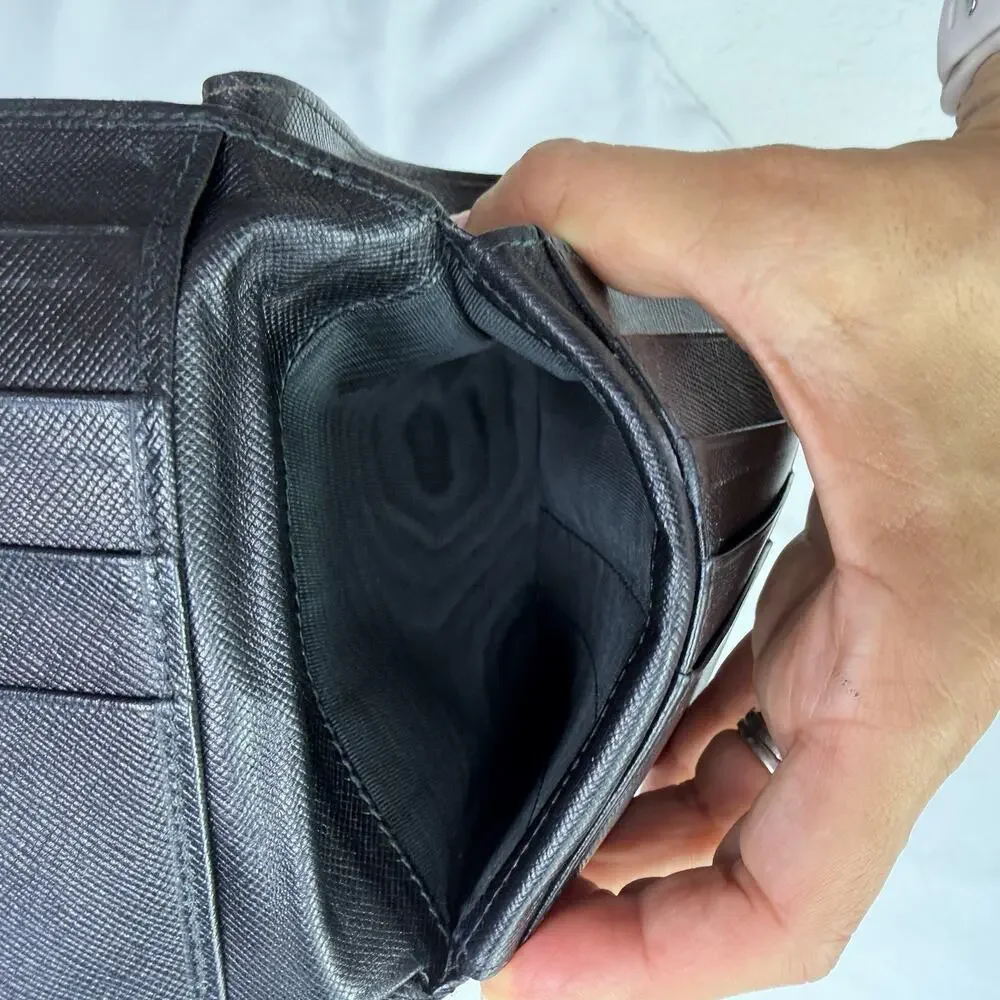 Prada Men’s Bifold Black Saffiano Leather Wallet Made In Italy Elegant, Classic